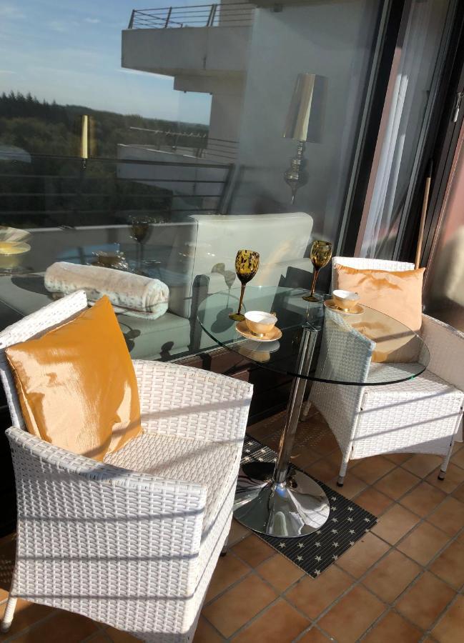 Tiffanys Ferienapartments In Der Privatresidenz Des Plaza Premium Hotel Timmendorfer Strand Bagian luar foto