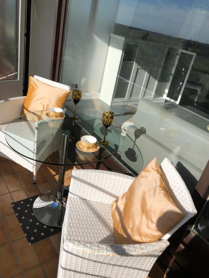 Tiffanys Ferienapartments In Der Privatresidenz Des Plaza Premium Hotel Timmendorfer Strand Bagian luar foto