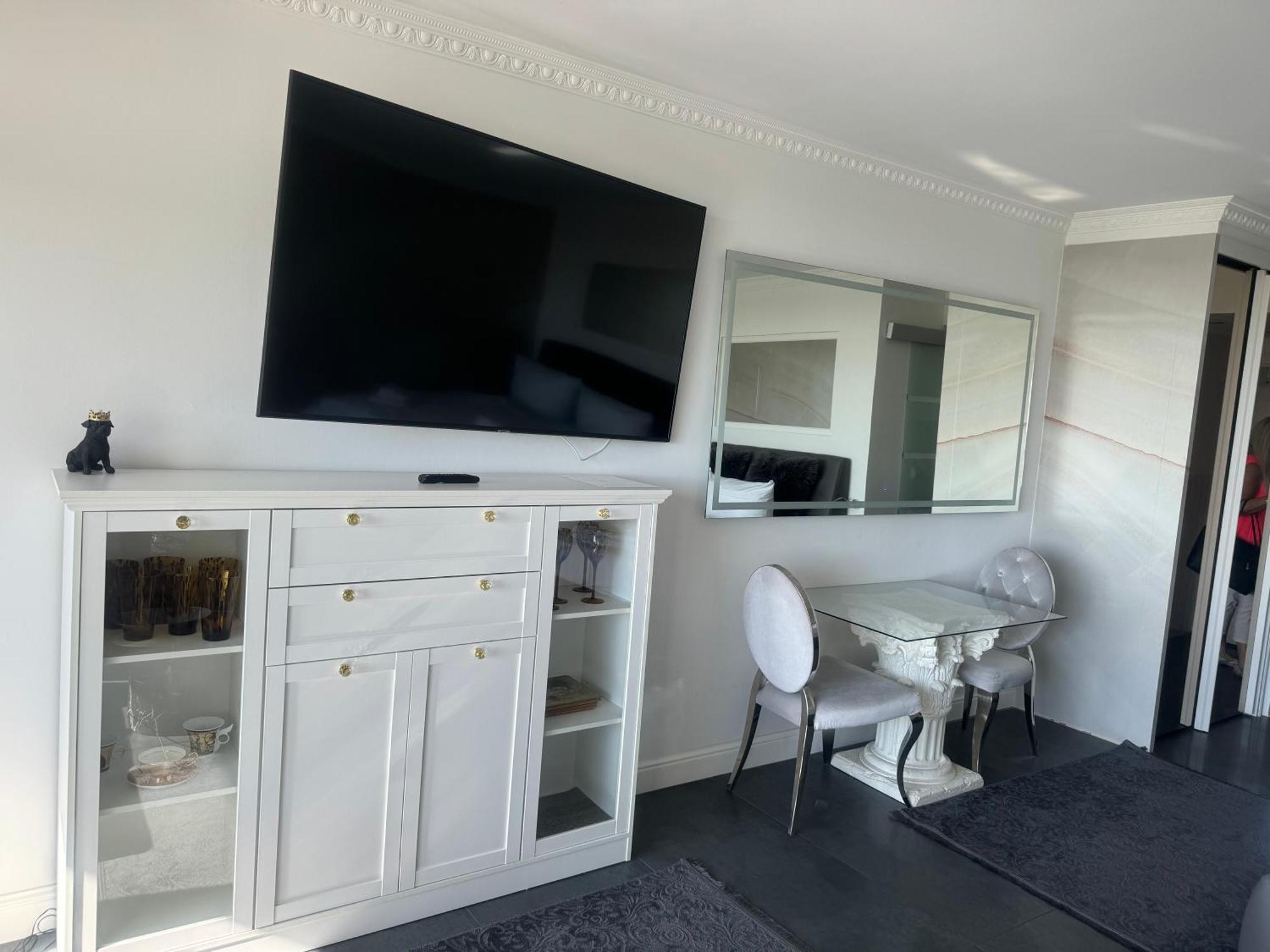 Tiffanys Ferienapartments In Der Privatresidenz Des Plaza Premium Hotel Timmendorfer Strand Bagian luar foto